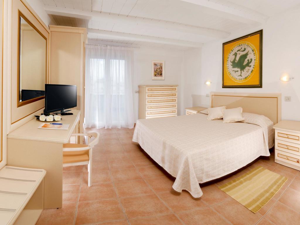 Hotel Pacific Cattolica Zewnętrze zdjęcie