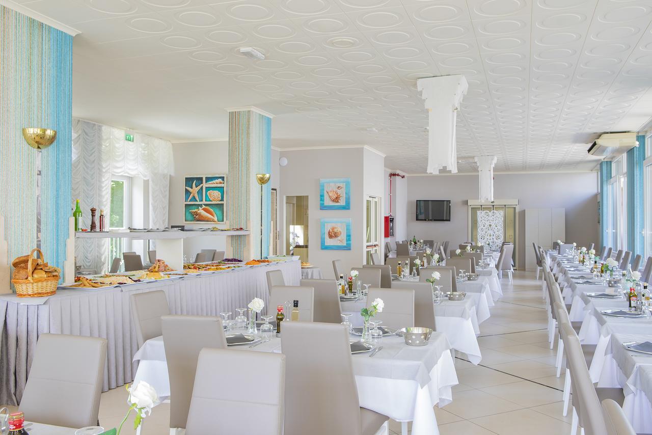 Hotel Pacific Cattolica Zewnętrze zdjęcie